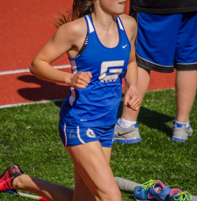 2014 T&F Centennial Invite Oregon Distance Runners